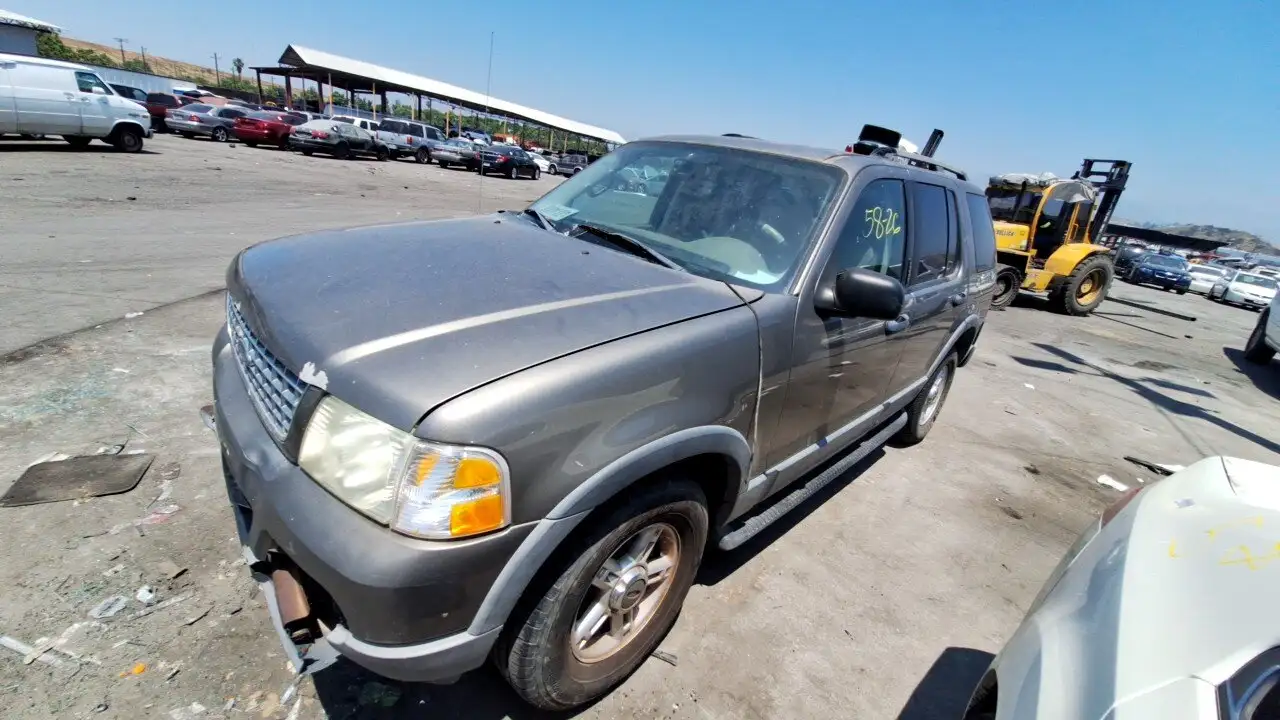 Photo of 2003 Ford Explorer
