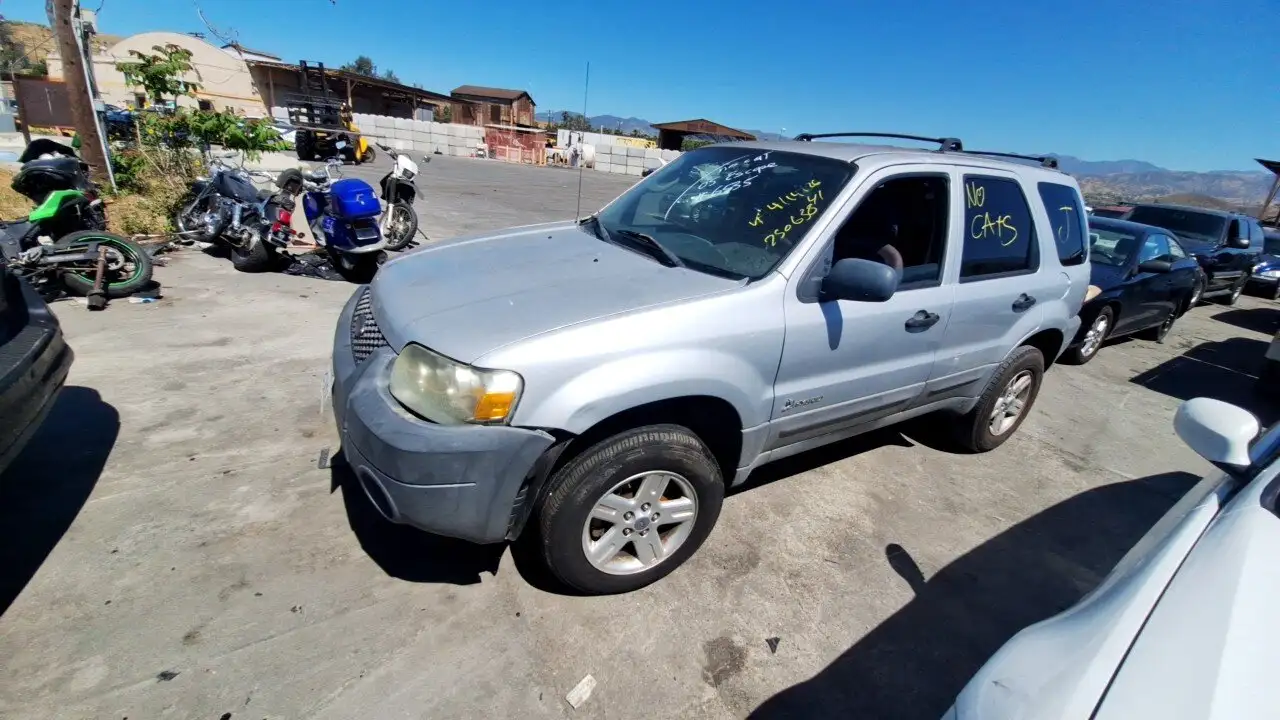 Photo of 2005 Ford Escape