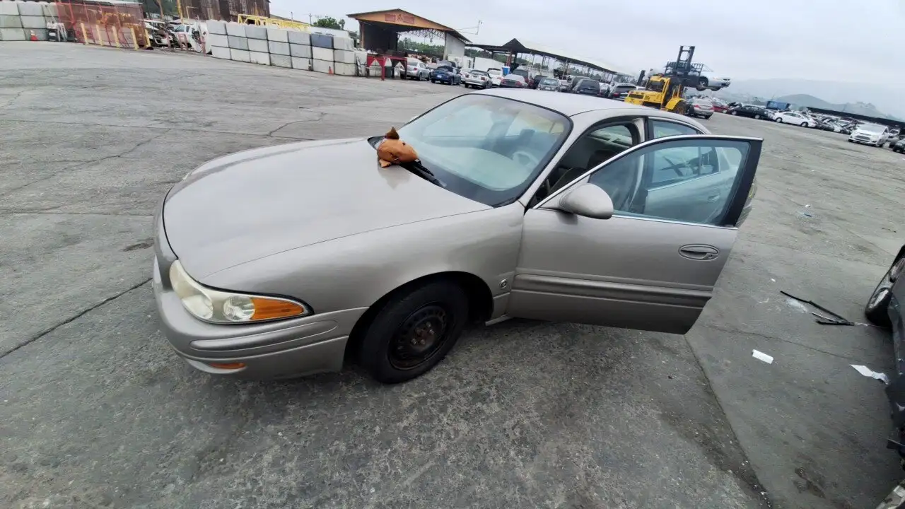 Photo of 2003 Buick Lesabre