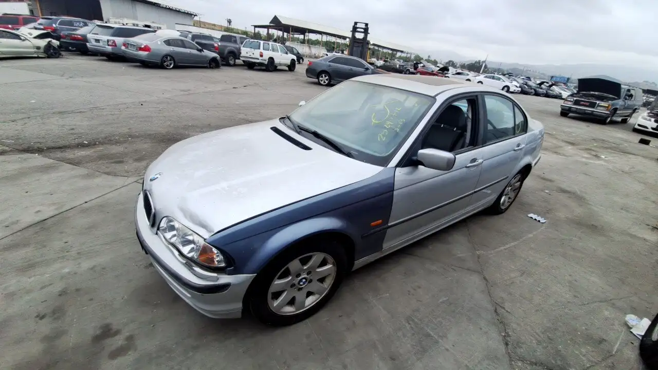 Photo of 2001 Bmw 325Xi