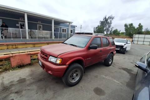 Photo of 2000 Isuzu Rodeo