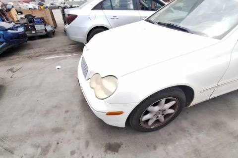 Photo of 2004 Mercedes-Benz C240