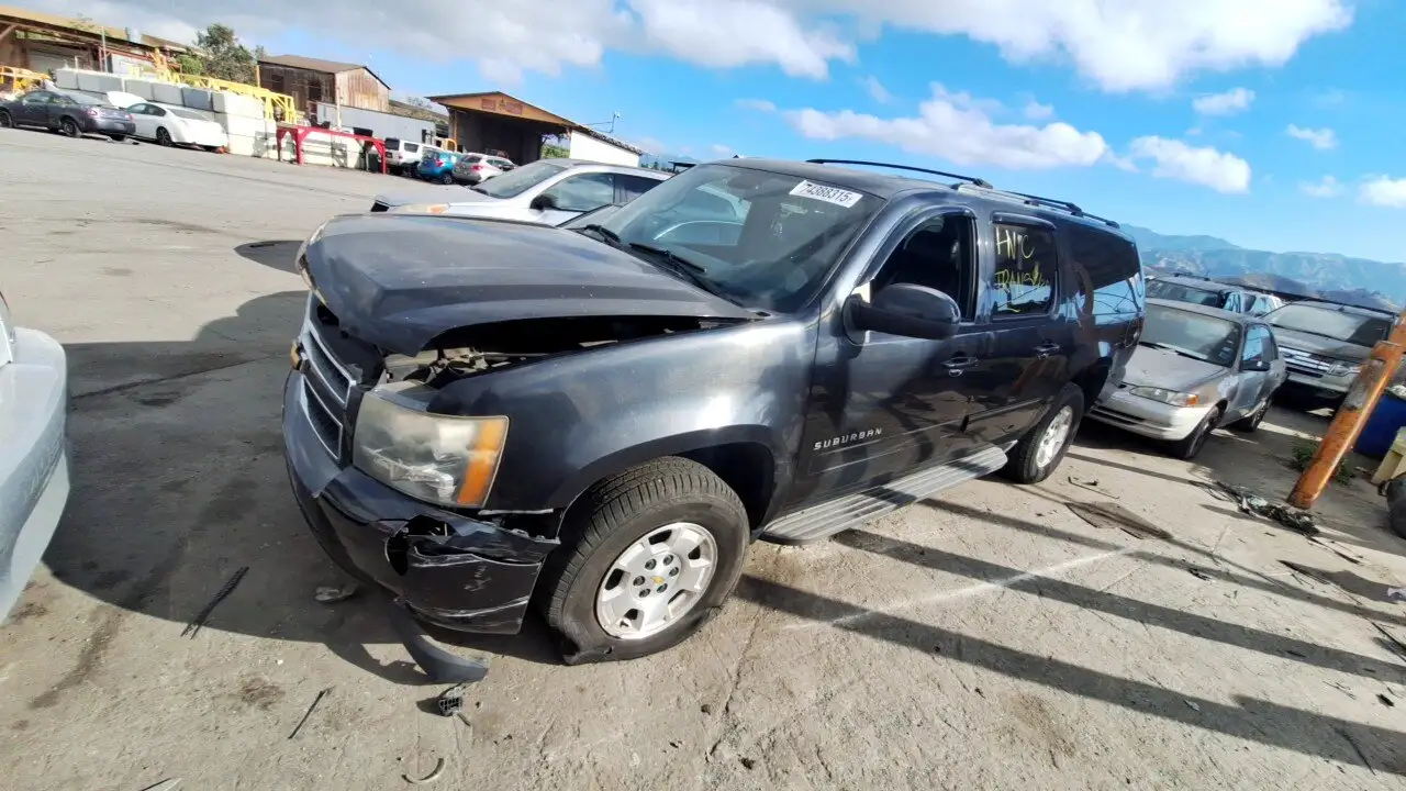 Photo of 2013 Chevrolet Suburban 1500