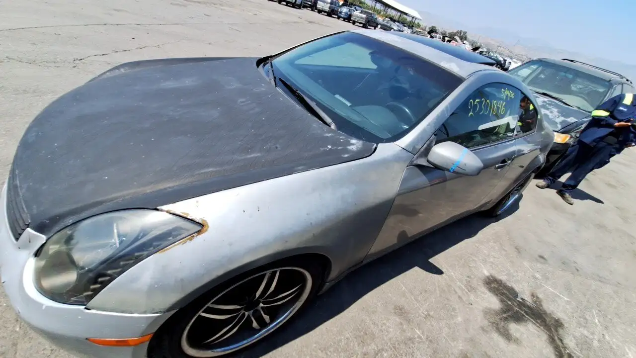 Photo of 2004 Infiniti G35