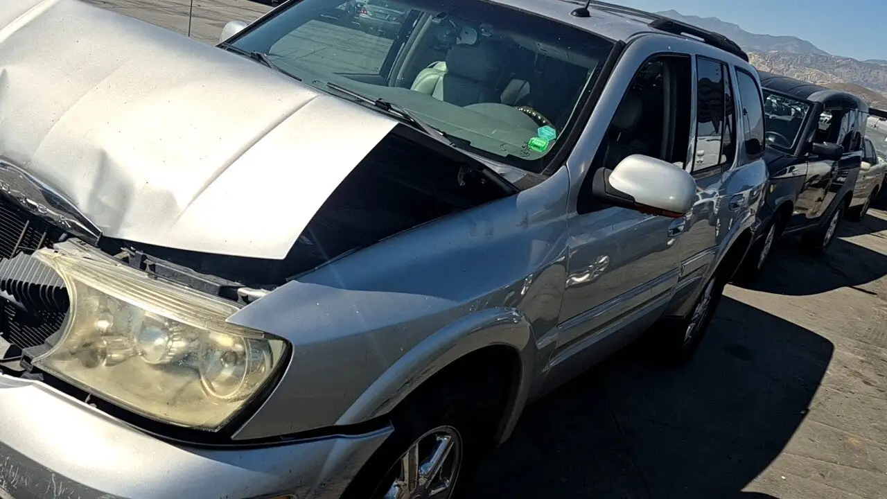 Photo of 2005 Buick Rainier
