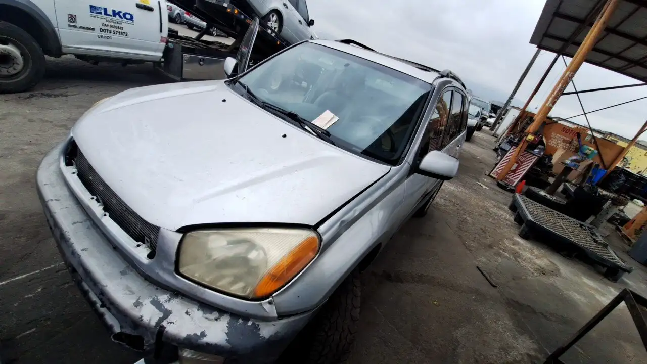 Photo of 2001 Toyota Rav4