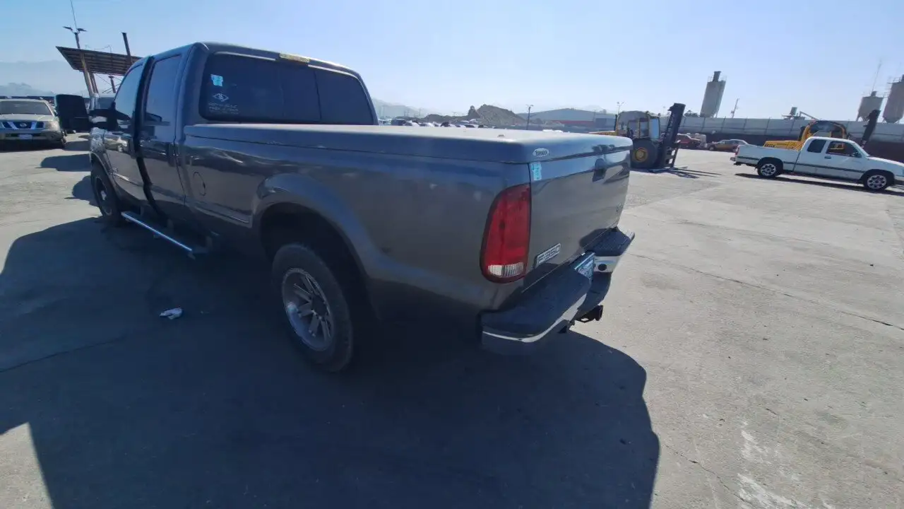 Photo of 2005 Ford F-350 Super Duty