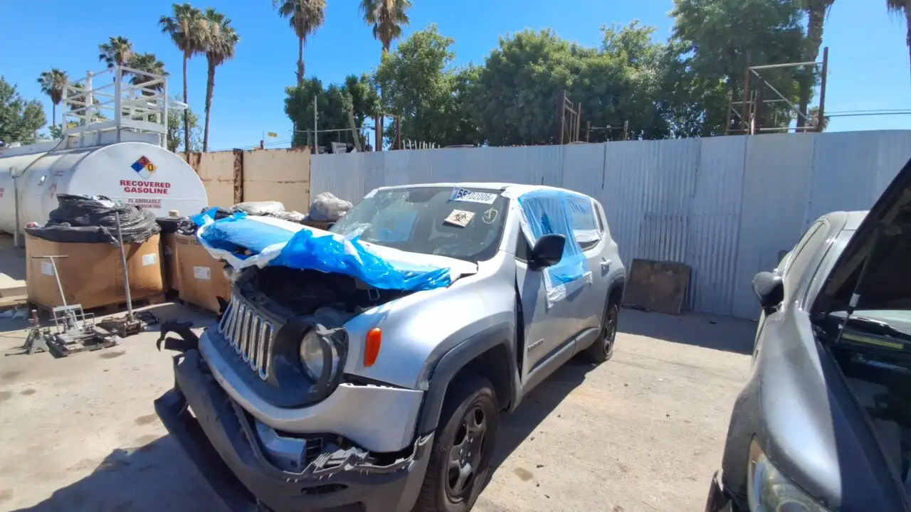 Photo of 2017 Jeep Renegade