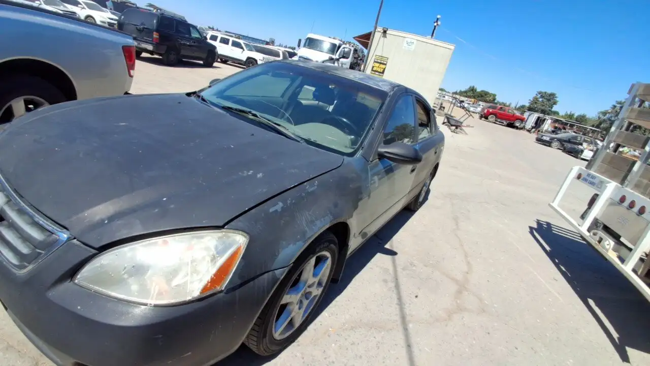 Photo of 2002 Nissan Altima