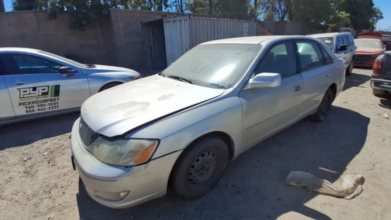 Photo of 2001 Toyota Avalon
