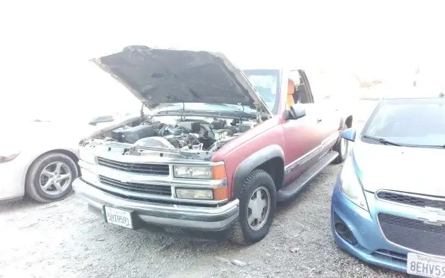 Photo of 1999 Chevrolet C1500 Suburban