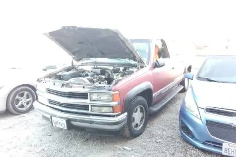 Photo of 1999 Chevrolet C1500 Suburban