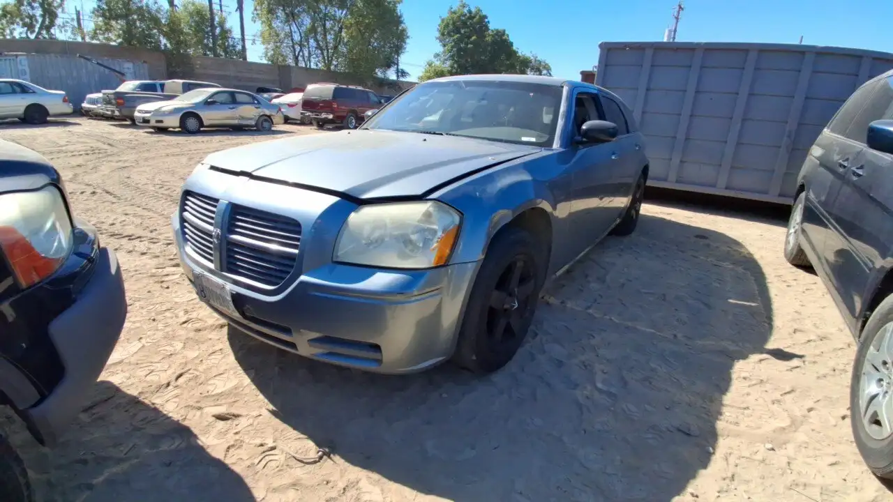 Photo of 2006 Dodge Magnum