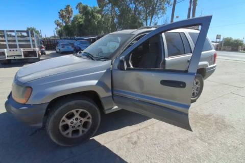 Photo of 2001 Jeep Grand Cherokee