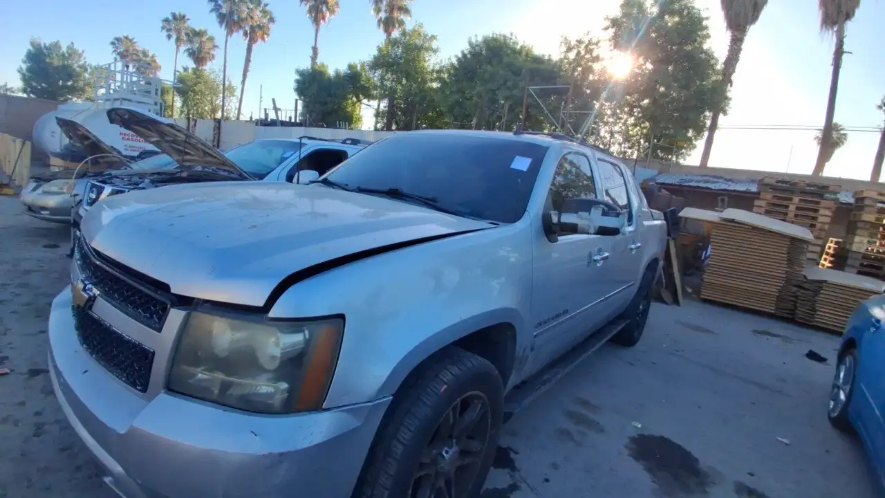 Photo of 2011 Chevrolet Avalanche