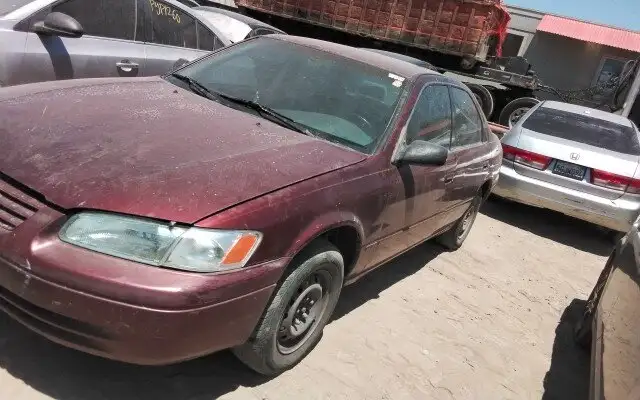 Photo of 1999 Toyota Camry