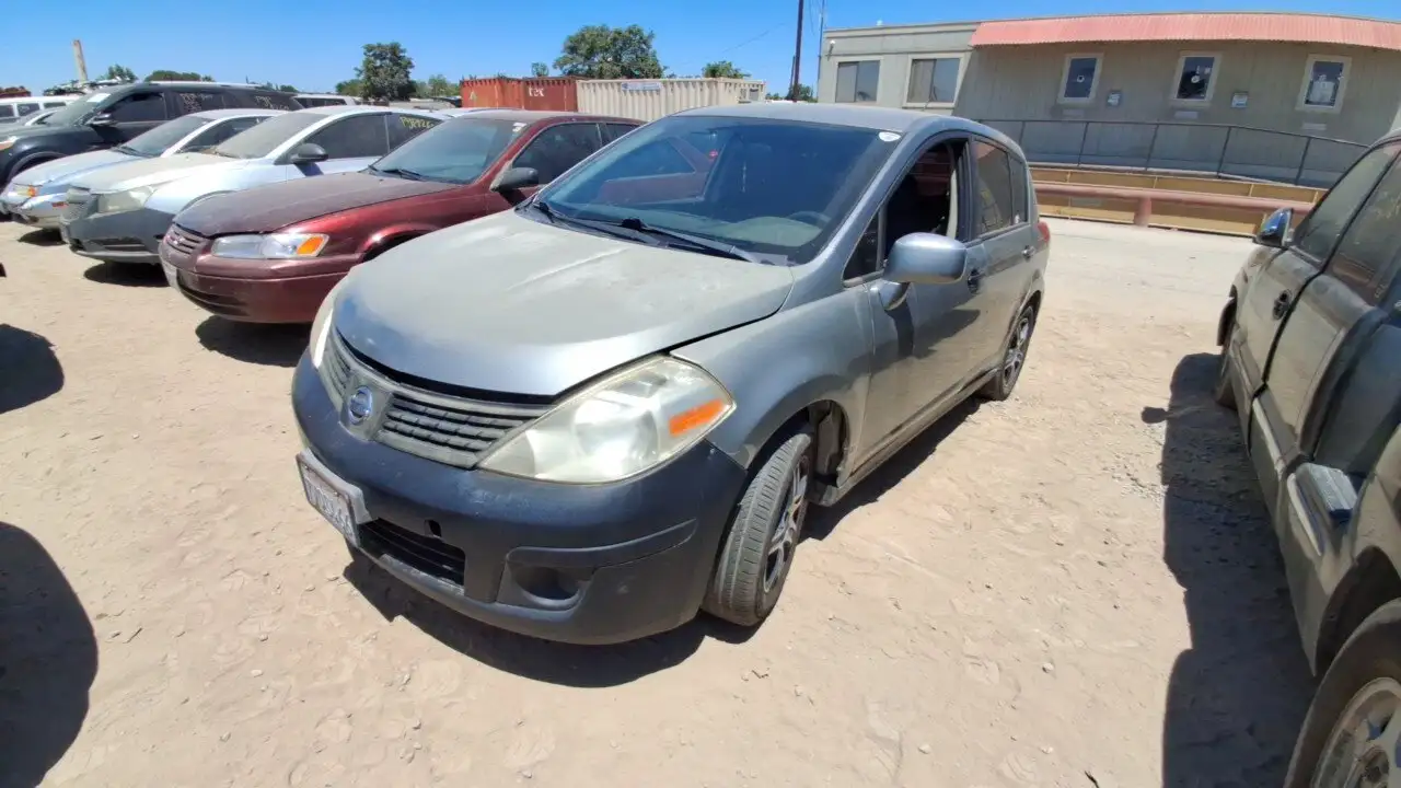 Photo of 2009 Nissan Versa