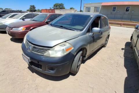 Photo of 2009 Nissan Versa