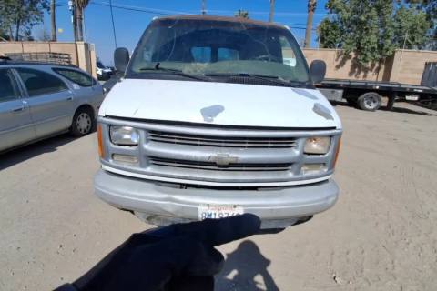 Photo of 2000 Chevrolet Express 2500