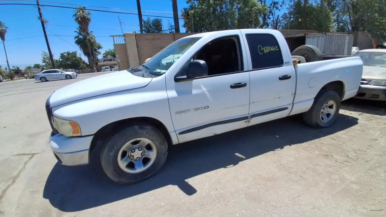 Photo of 2002 Dodge Ram 1500