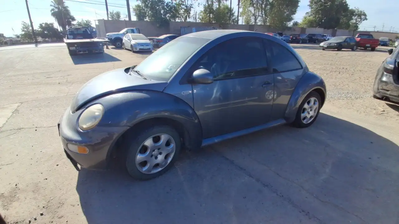 Photo of 2003 Volkswagen Beetle