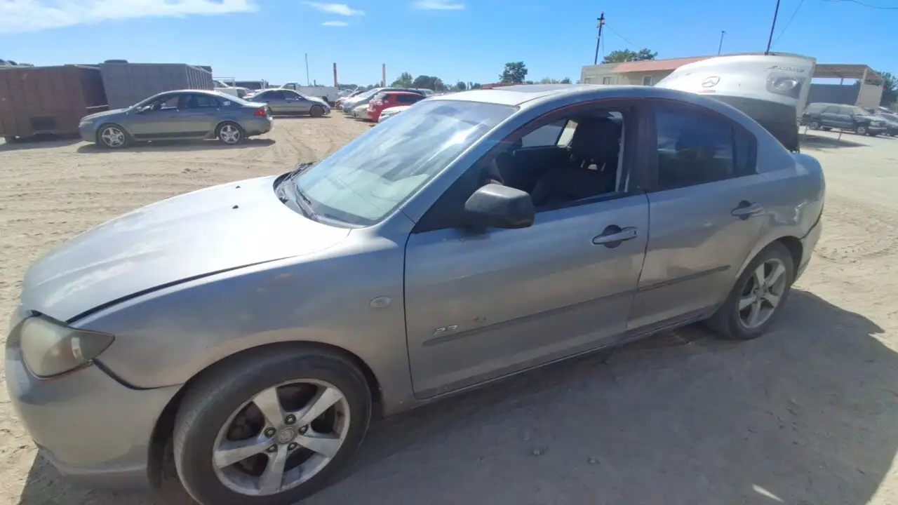 Photo of 2004 Mazda 3