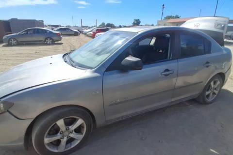 Photo of 2004 Mazda 3