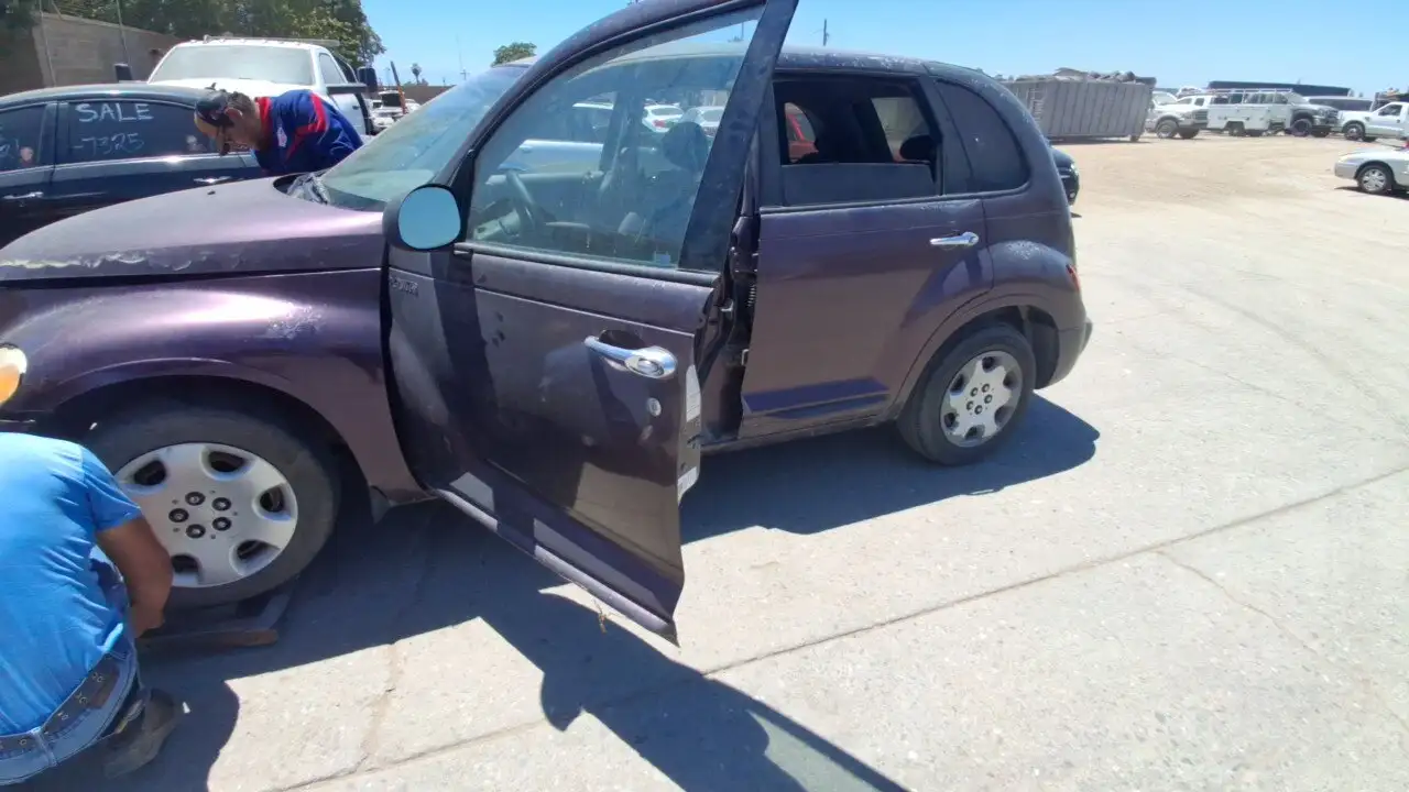 Photo of 2004 Chrysler Pt Cruiser