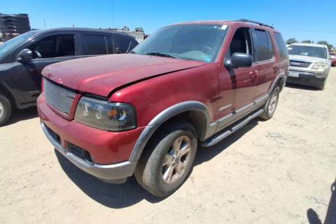 Photo of 2004 Ford Explorer