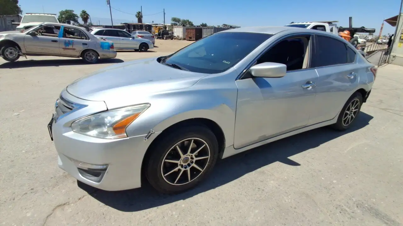 Photo of 2013 Nissan Altima