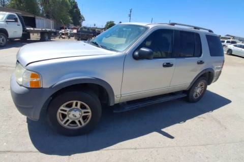 Photo of 2003 Ford Explorer