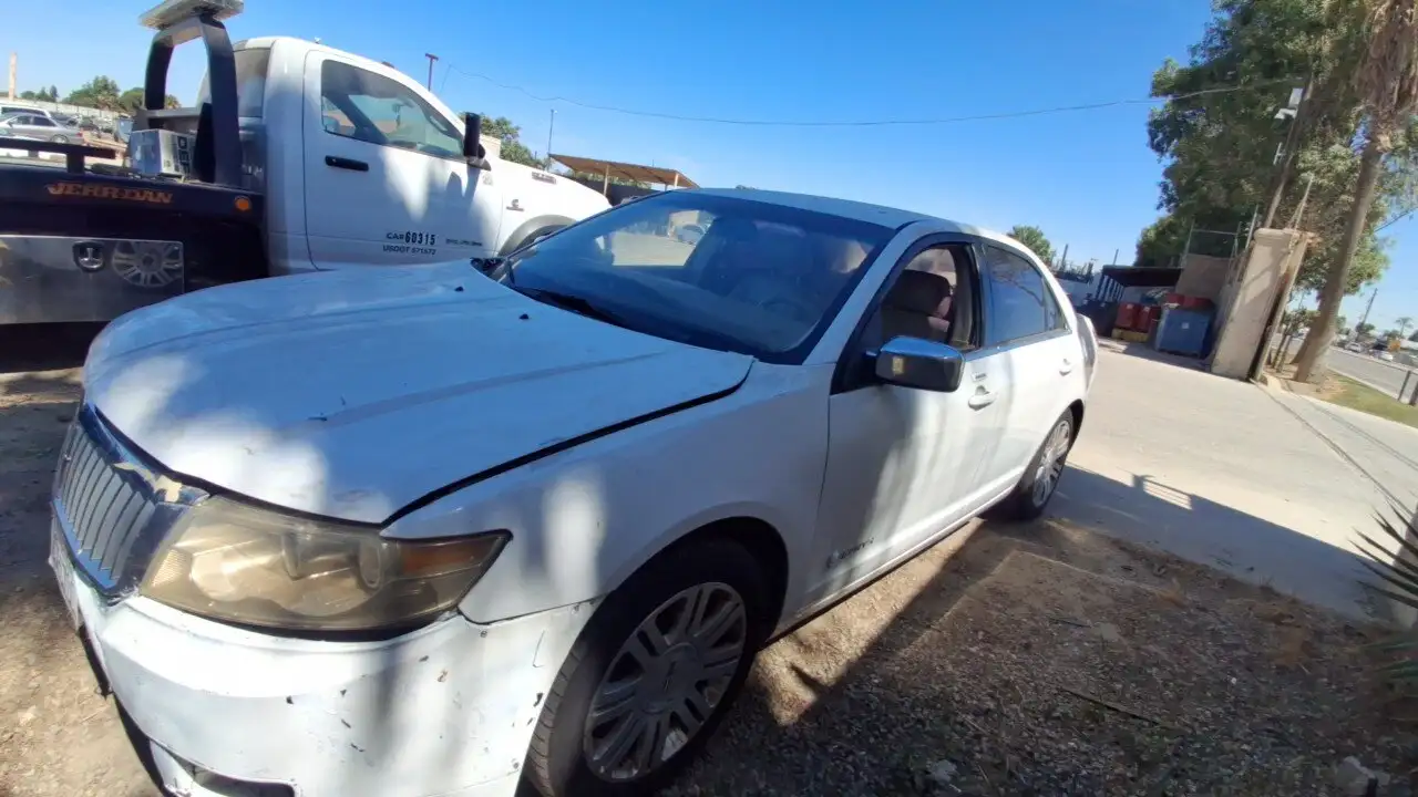 Photo of 2006 Lincoln Zephyr