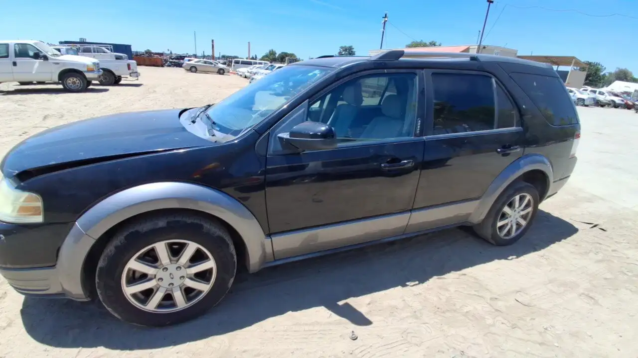Photo of 2008 Ford Taurus X