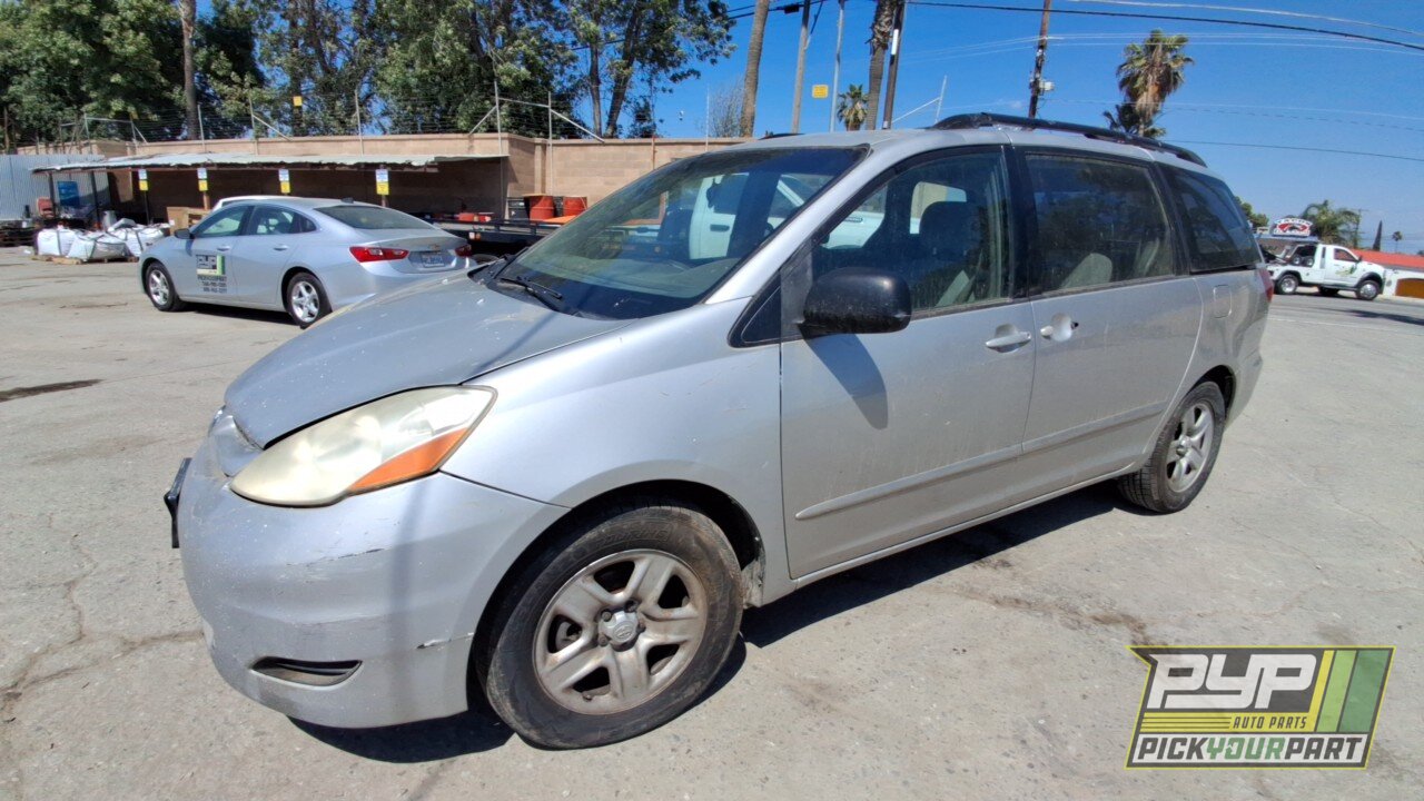 Photo of 2006 Toyota Sienna