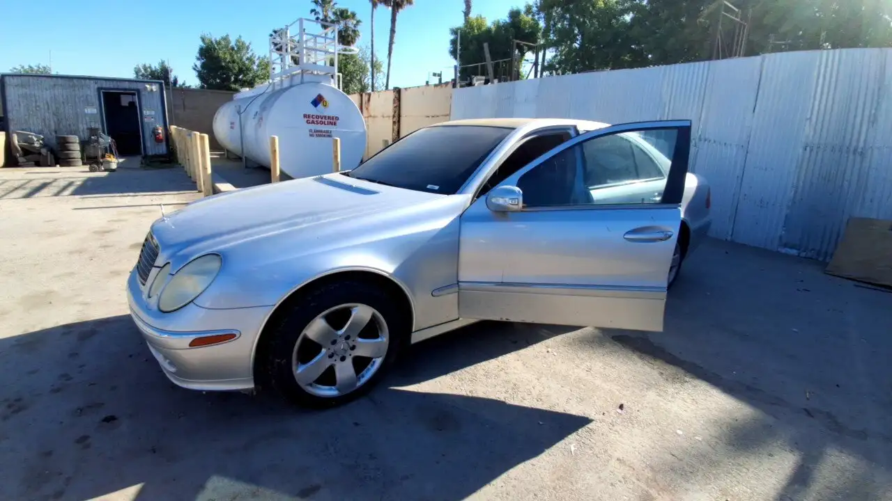 Photo of 2004 Mercedes-Benz E500