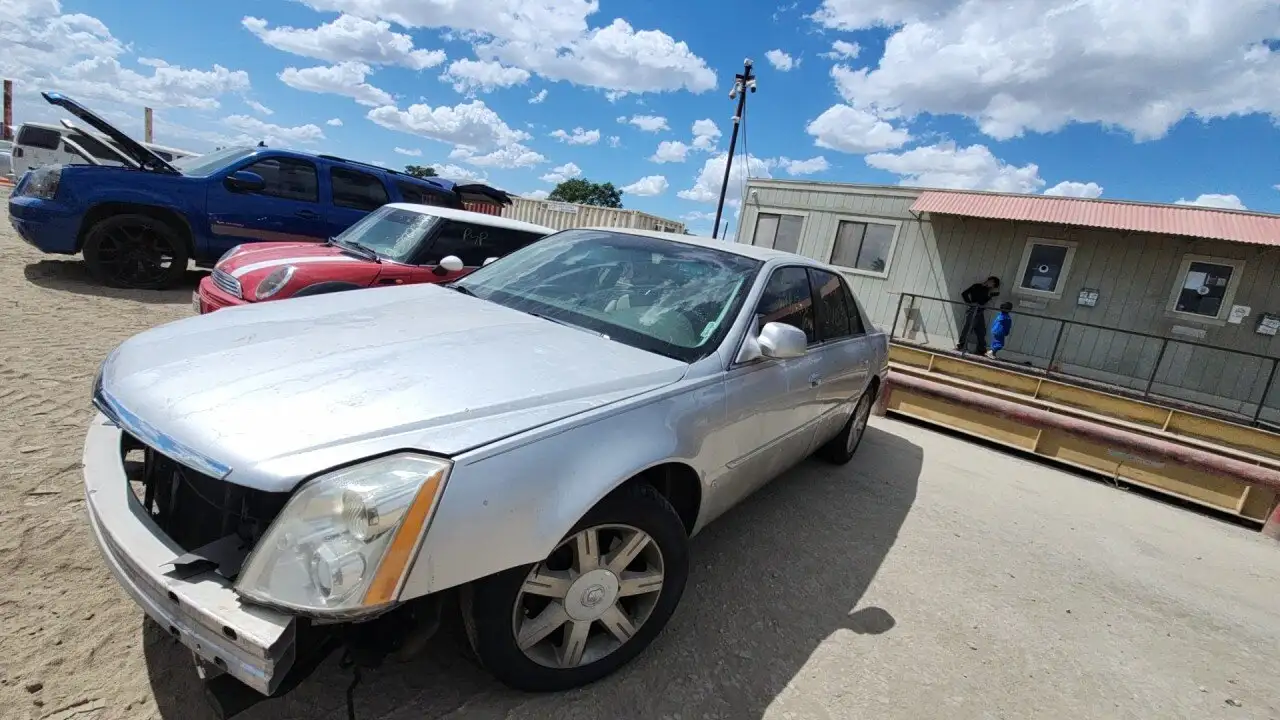 Photo of 2006 Cadillac Dts