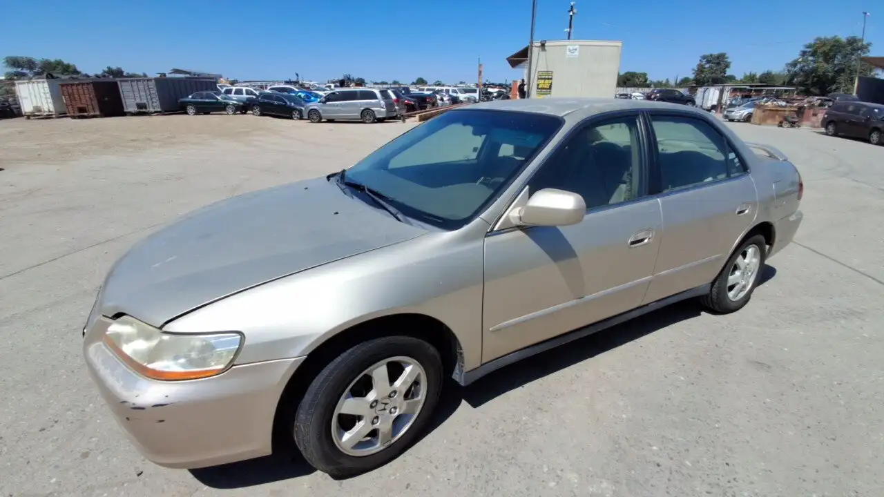 Photo of 2000 Honda Accord