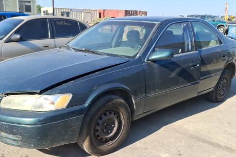 Photo of 1998 Toyota Camry