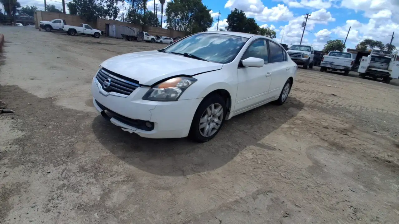 Photo of 2009 Nissan Altima