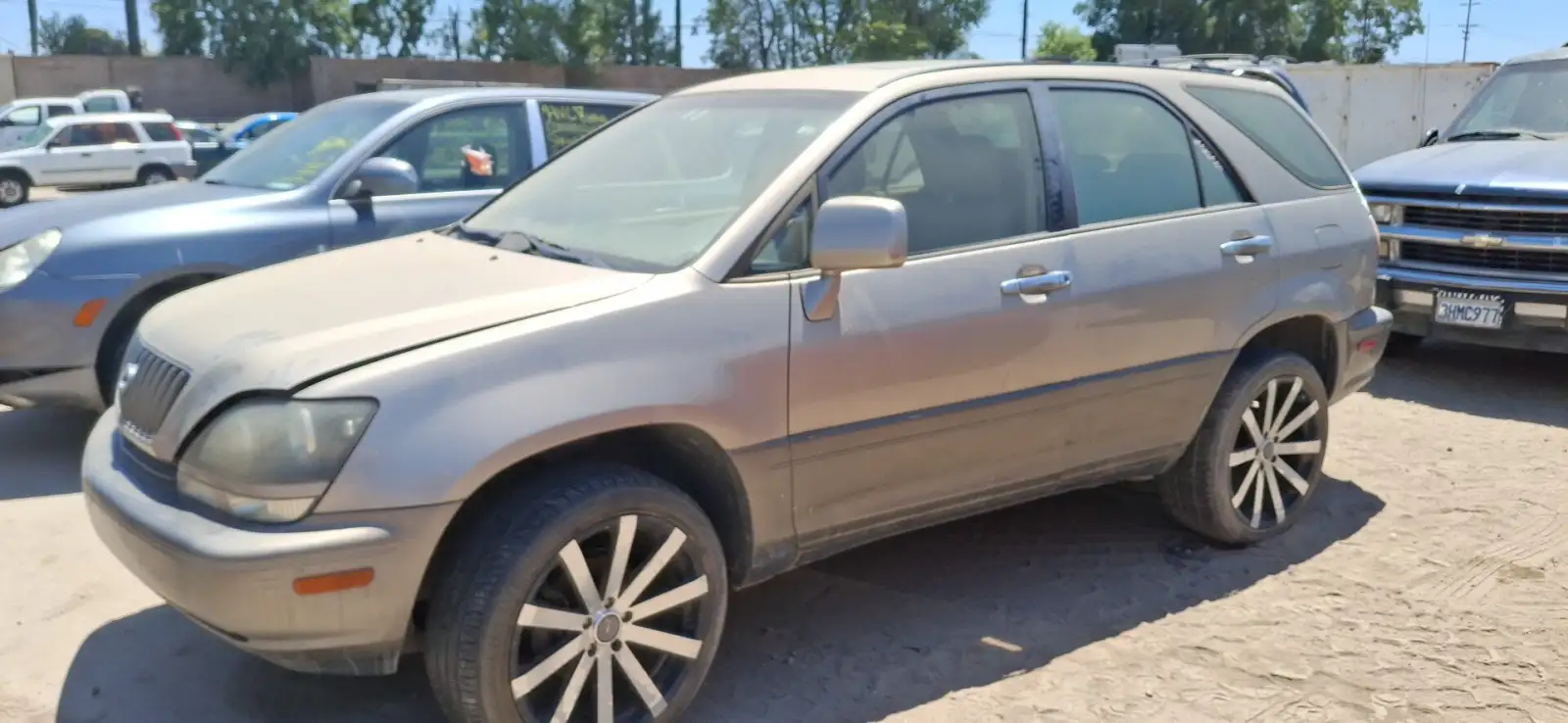 Photo of 1999 Lexus Rx300