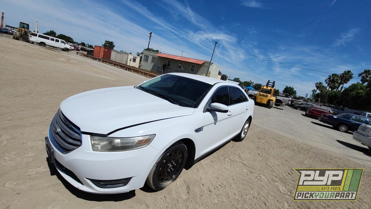 Photo of 2013 Ford Taurus