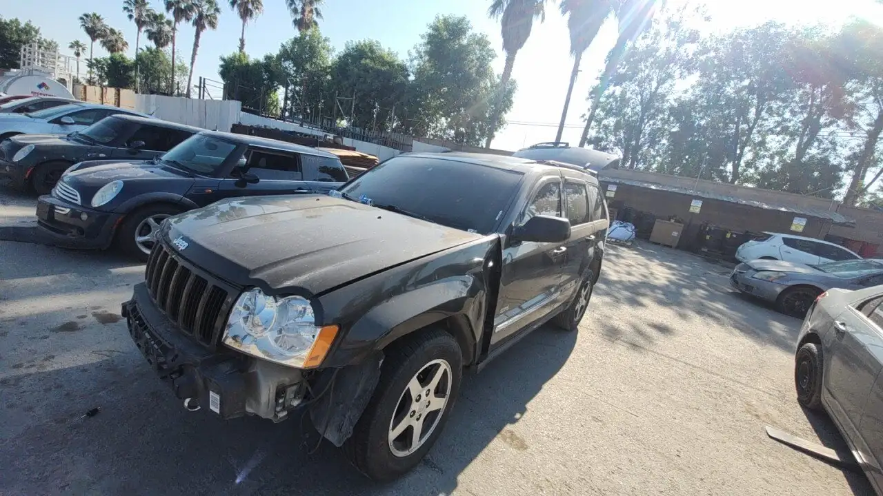 Photo of 2006 Jeep Grand Cherokee