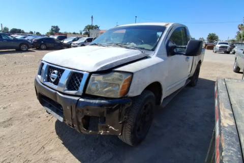 Photo of 2006 Nissan Titan