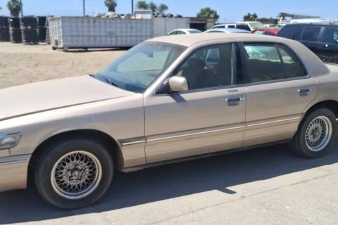 Photo of 1997 Mercury Grand Marquis