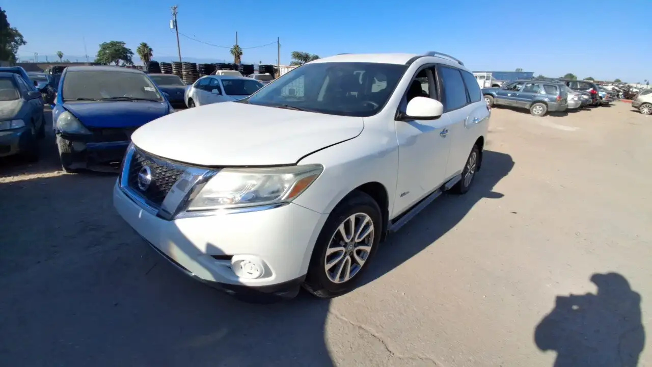 Photo of 2014 Nissan Pathfinder