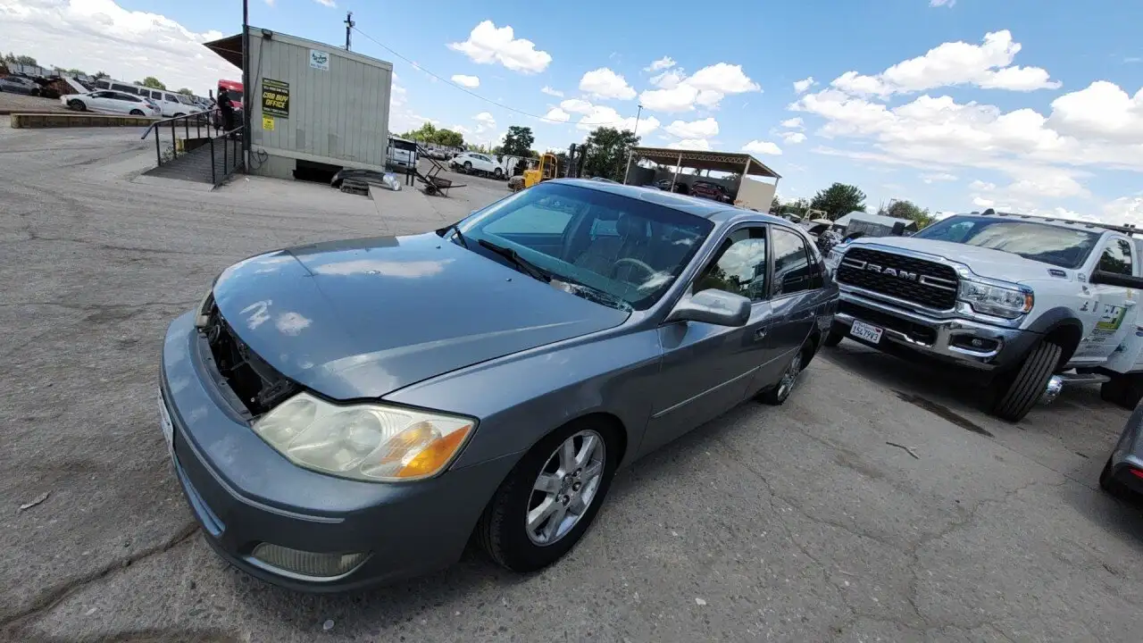 Photo of 2001 Toyota Avalon