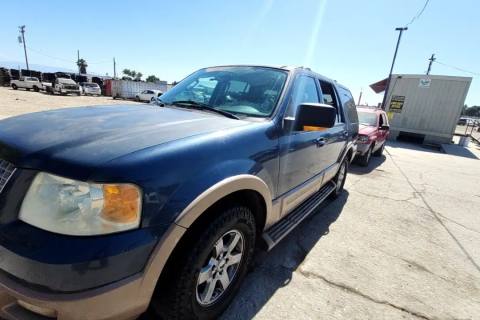 Photo of 2004 Ford Expedition