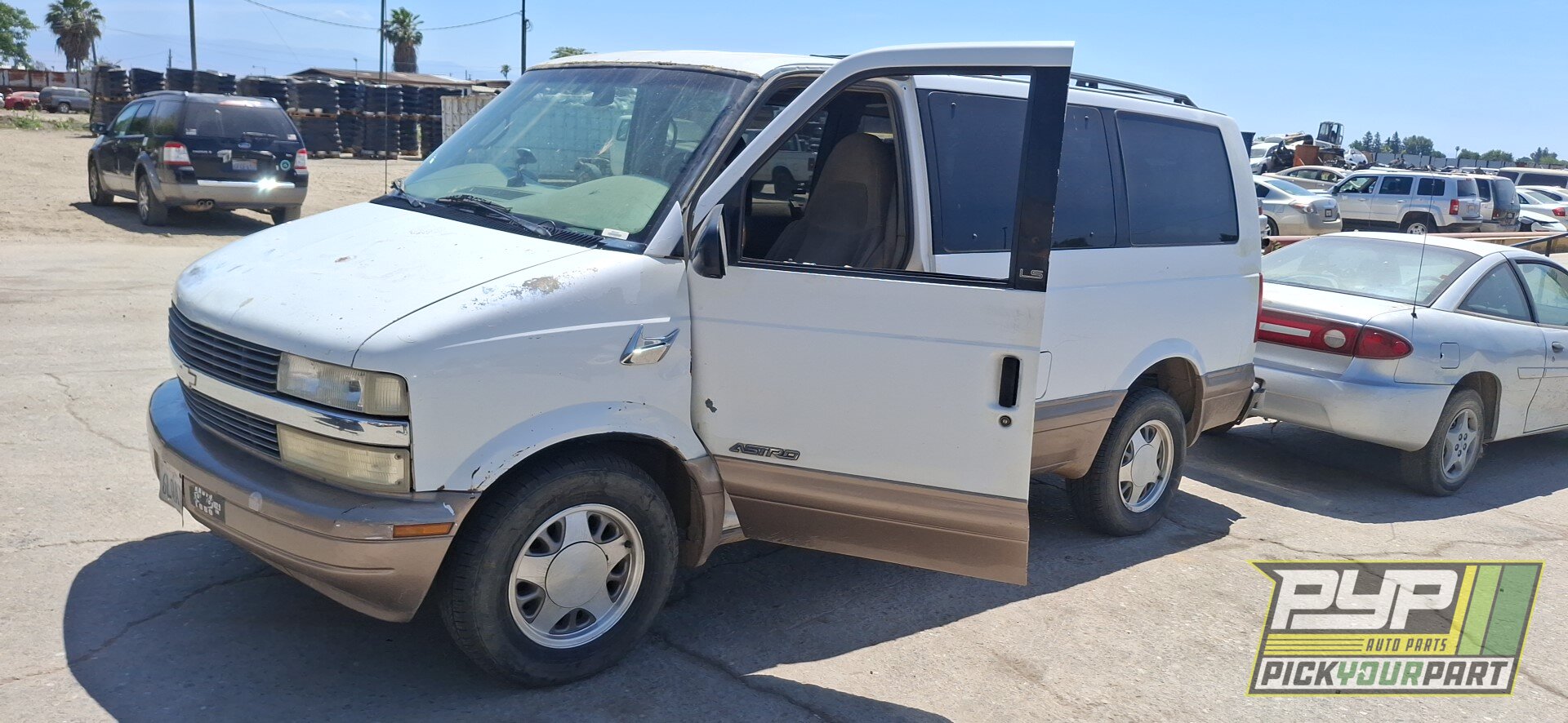 Photo of 1997 Chevrolet Astro