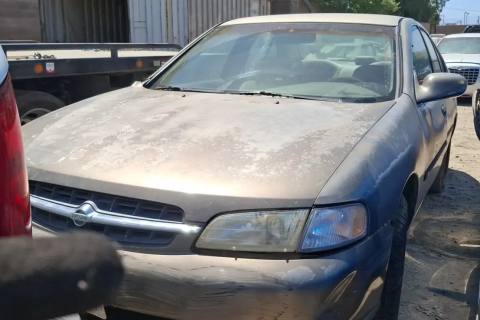 Photo of 1998 Nissan Altima