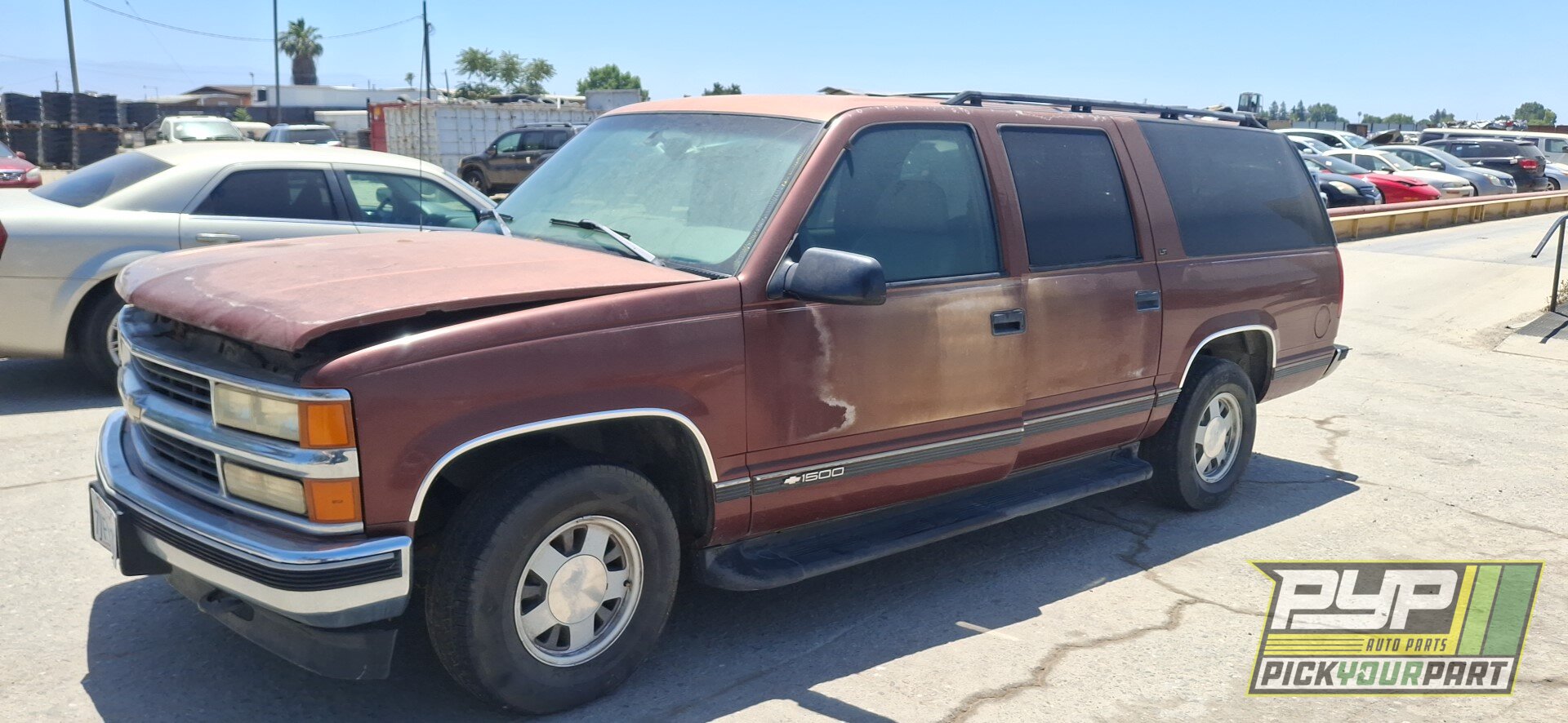 Photo of 1999 Chevrolet C1500 Suburban